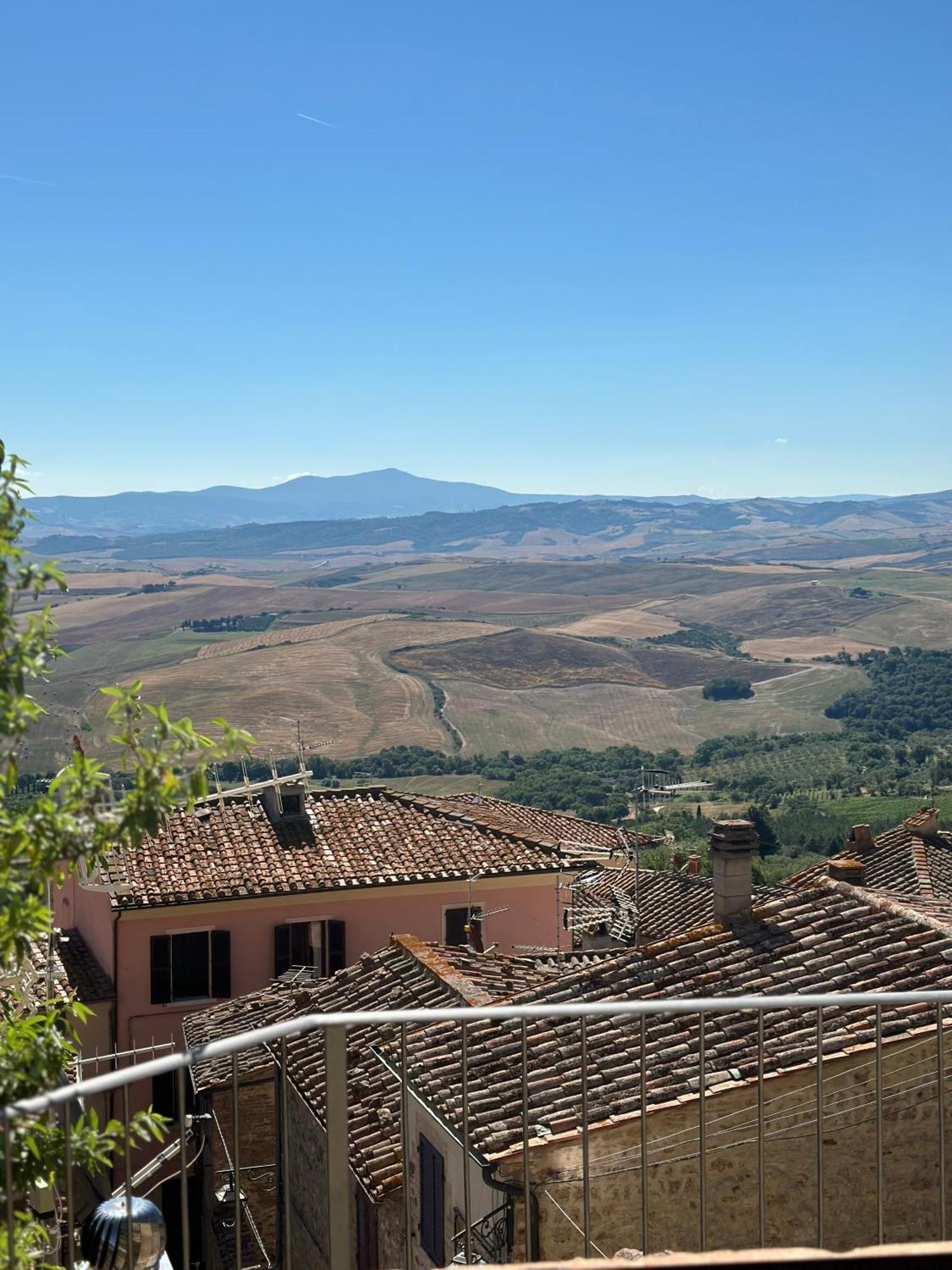 La Falegnameria Castiglione dʼOrcia Esterno foto